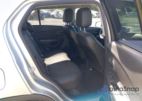 2022 Chevrolet Trax Awd Lt from USA, damaged, VIN KL7CJPSM8NB560716